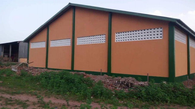 <span id='diak'>RECONSTRUCTION DU MAGASIN DE STOCKAGE DE COTON DANS LA COMMUNE URBAINE DE KOUNDARA</span> <a class='icon image-popup d-flex justify-content-center align-items-center'      href='__upload/IMG-20181121-WA0016.jpg' style='font-size:18px;color:darkred'>Voir plus!</a>